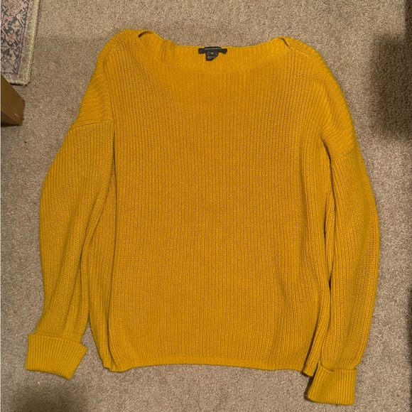 Oversized Sweater - Picture 2 of 2